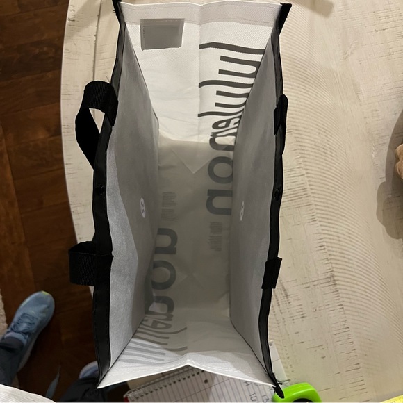 lululemon Large Shopping Reusable Tote Bag Bundle of 2 Snap Closure - Picture 5 of 6